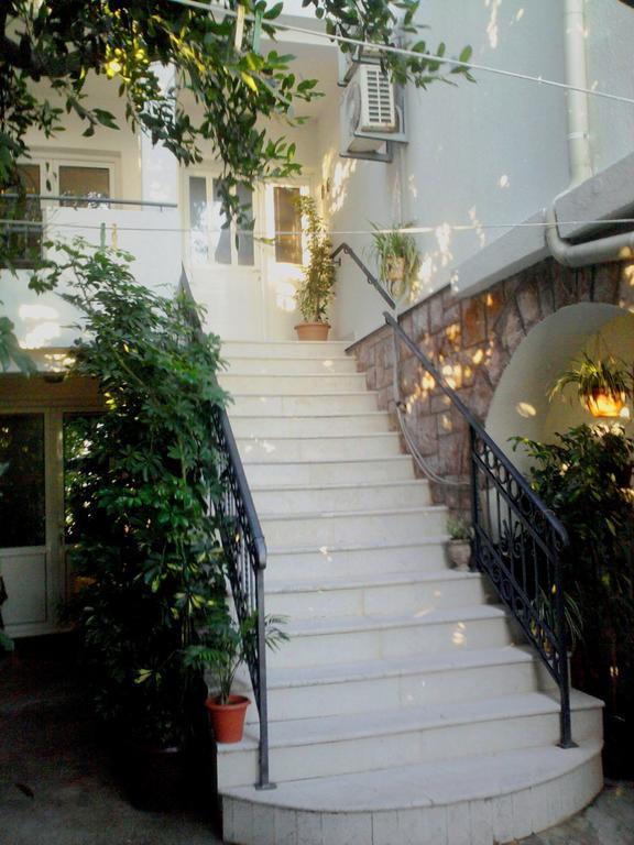 Oaza Guest House Свети-Стефан Экстерьер фото